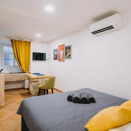 Art Deco By Duhomes Ντουμπρόβνικ