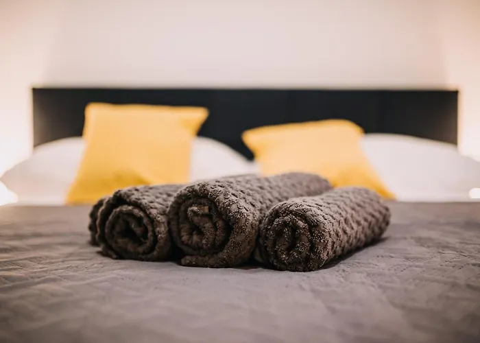 Appartement Art Deco By Duhomes