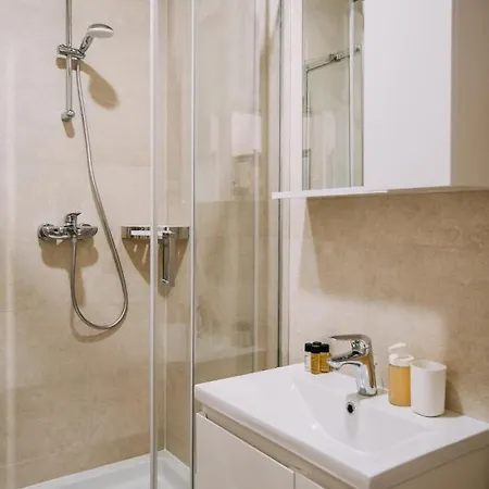 Art Deco By Duhomes Apartman *